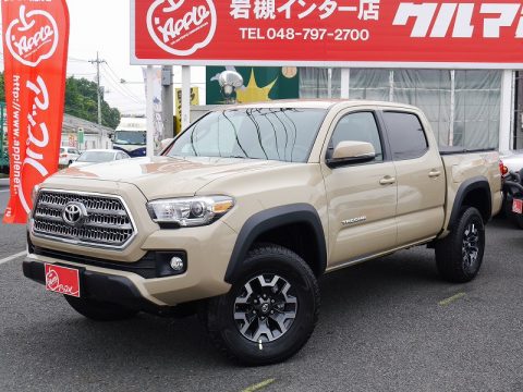 新型タコマ　TRDオフロード　サンドベージュ②